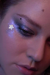 Rue Bennett's Glittery Tears makeup look from euphoria